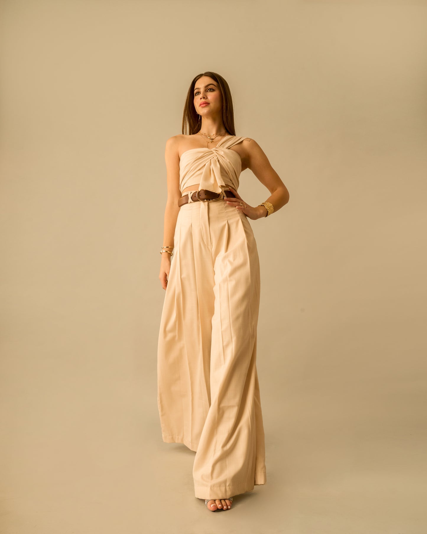 Golden Embrace Beige One-Shoulder Knot Crop Top for Women – Asymmetrical Neck Line