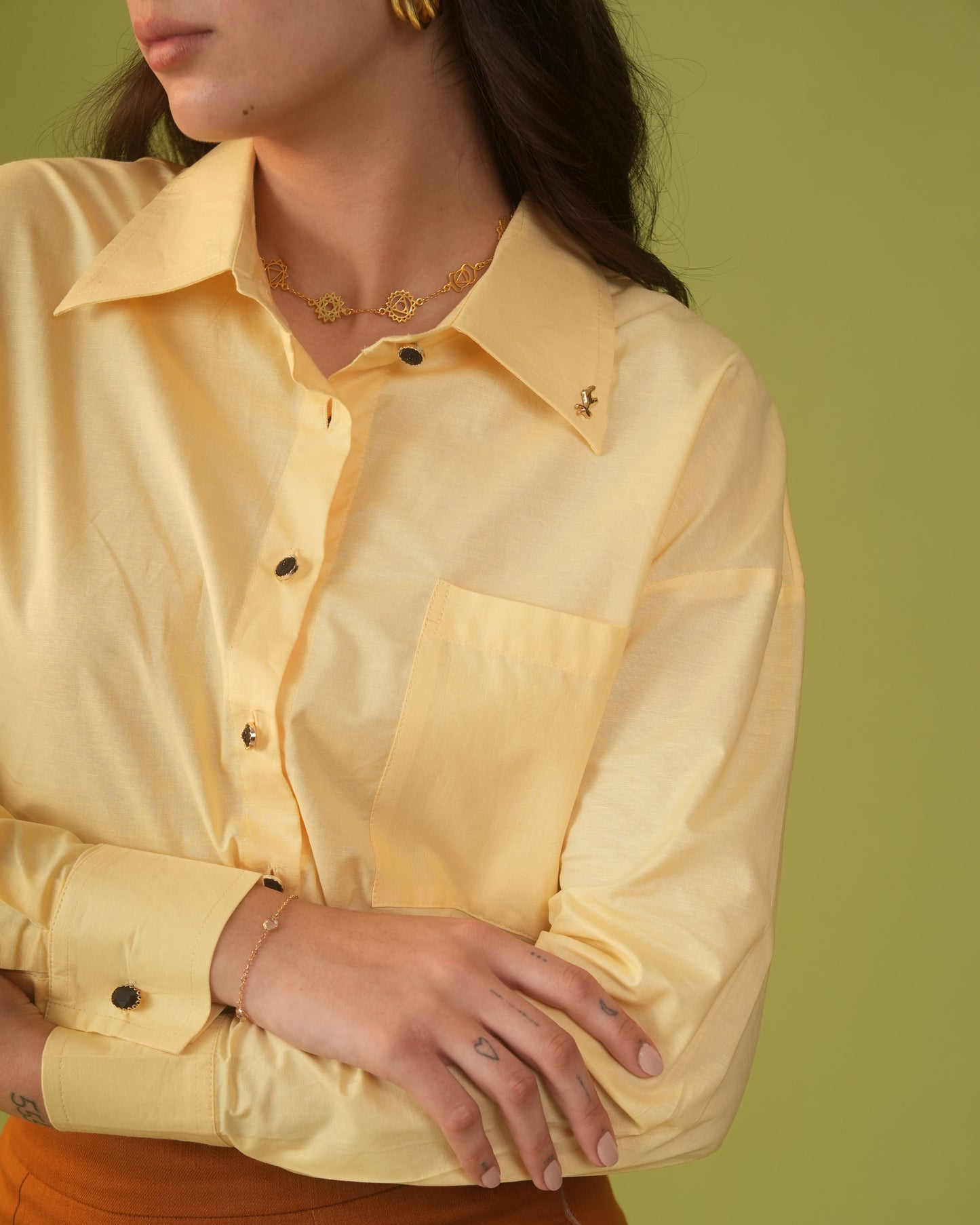 Bella Button-down