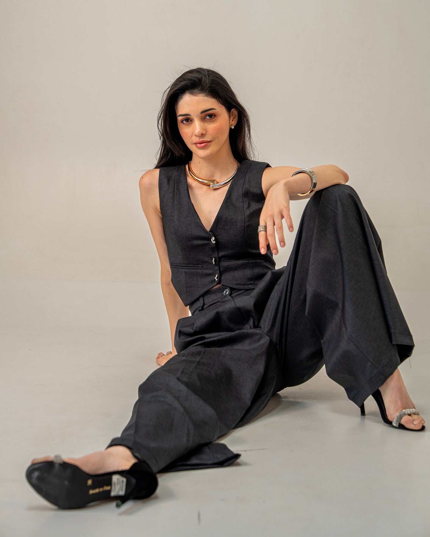 Charcoal Edit Grey Wide-Leg pleated Trousers for Women