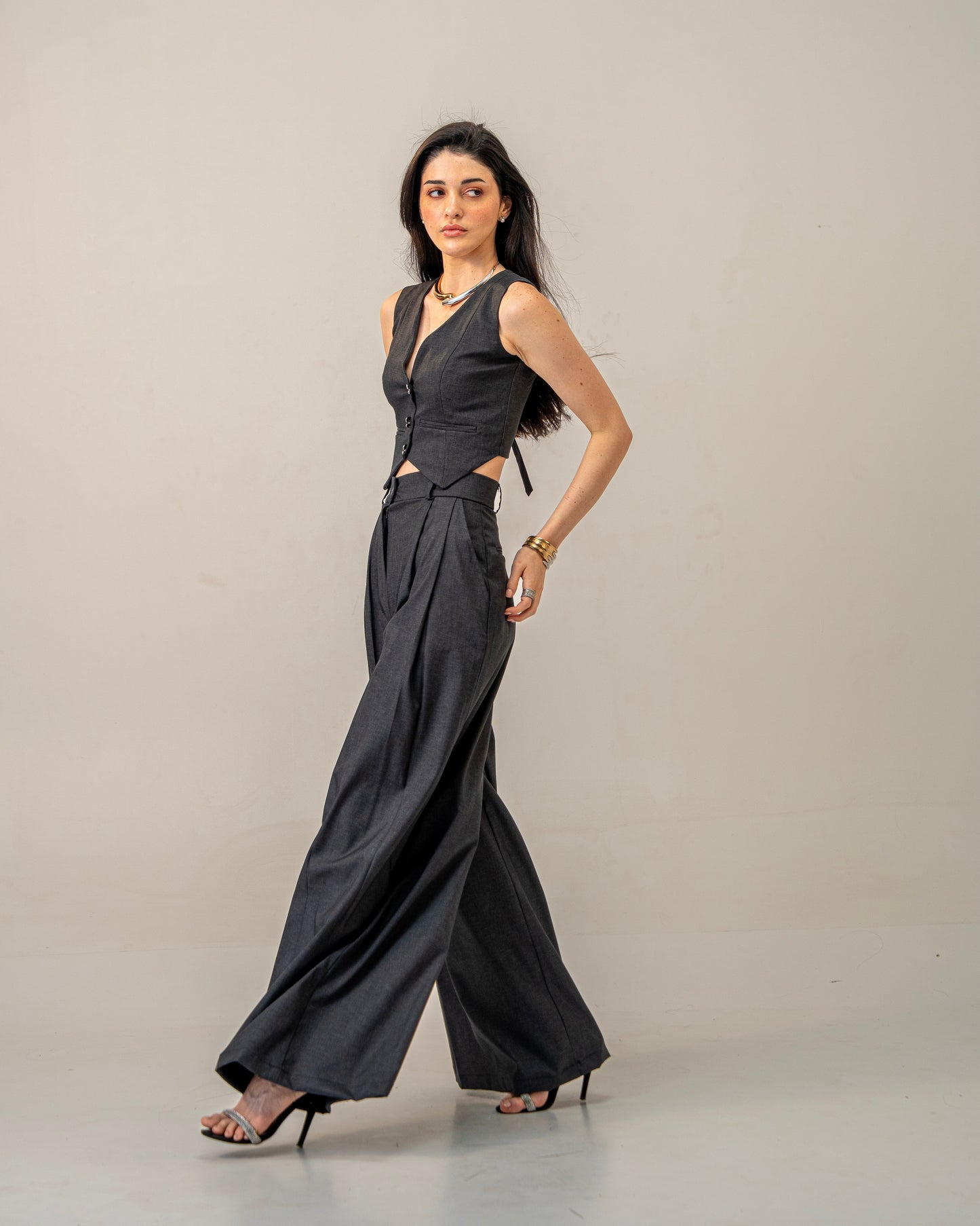 Charcoal Edit Grey Wide-Leg pleated Trousers for Women