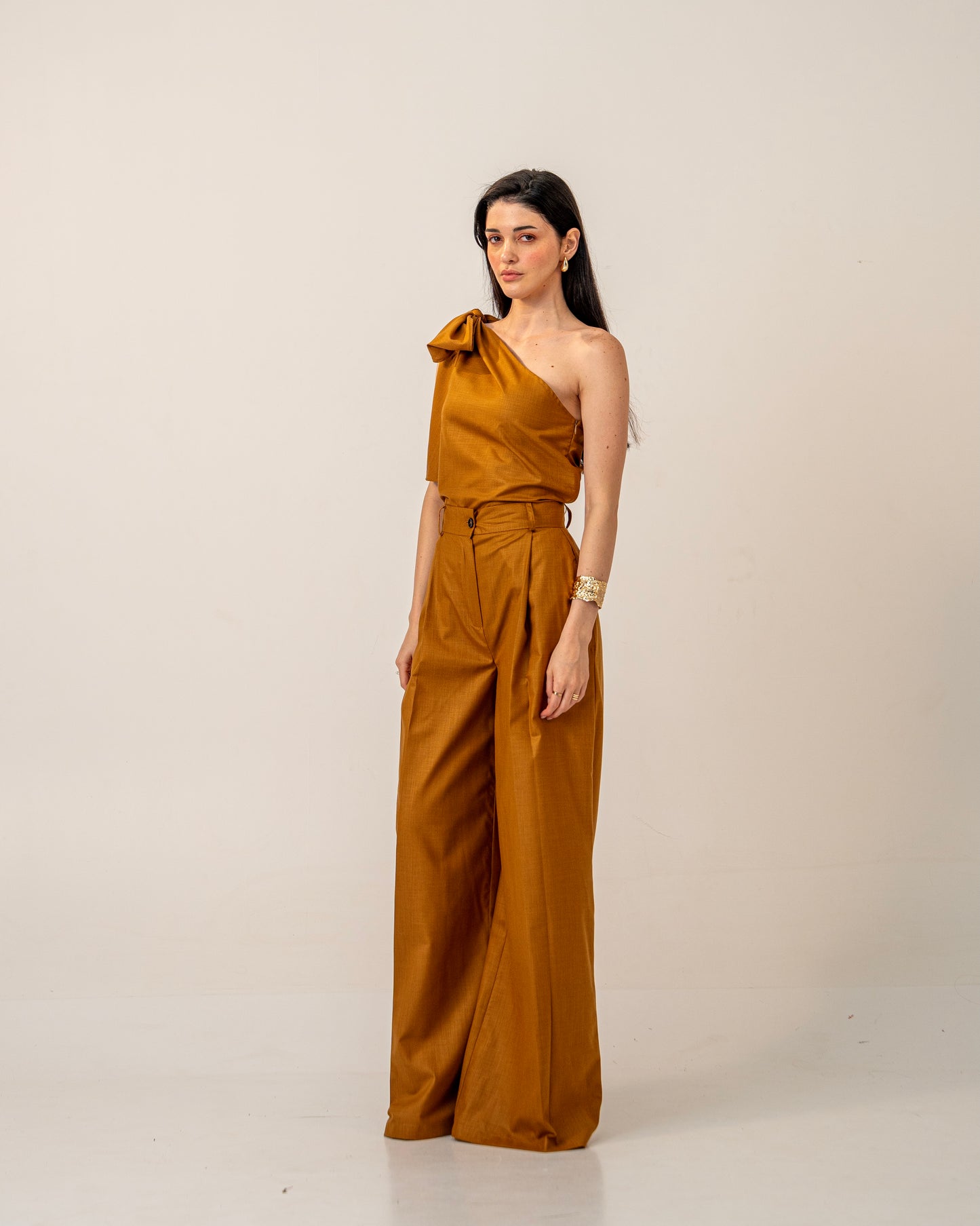 Molten Light Set – One-Shoulder Top and Wide Leg Trousers Co-ord Set for Women