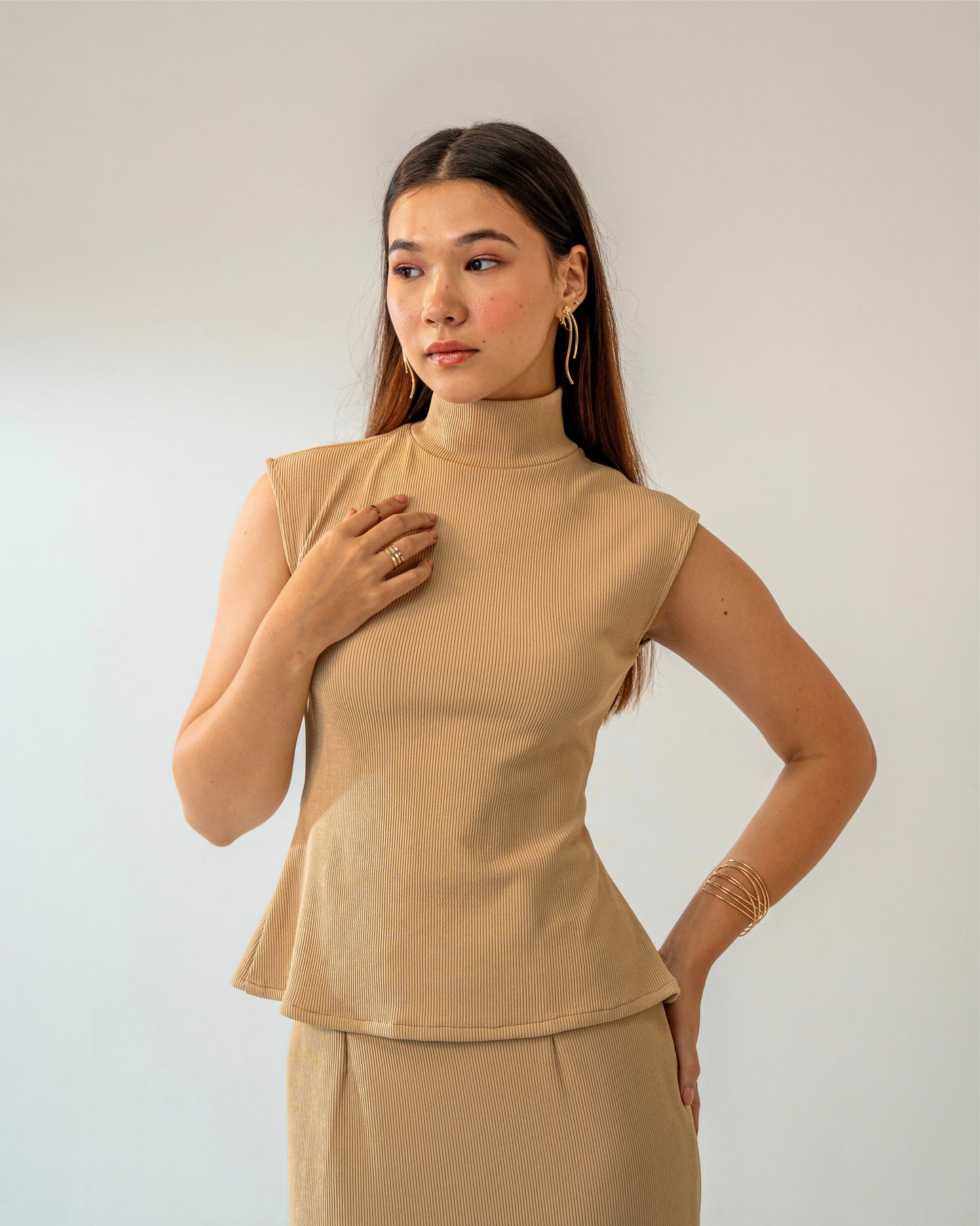 Sandstone Set – Sculpted High-Neck Ribbed Knit Top & Column Maxi Skirt Co-ord Set