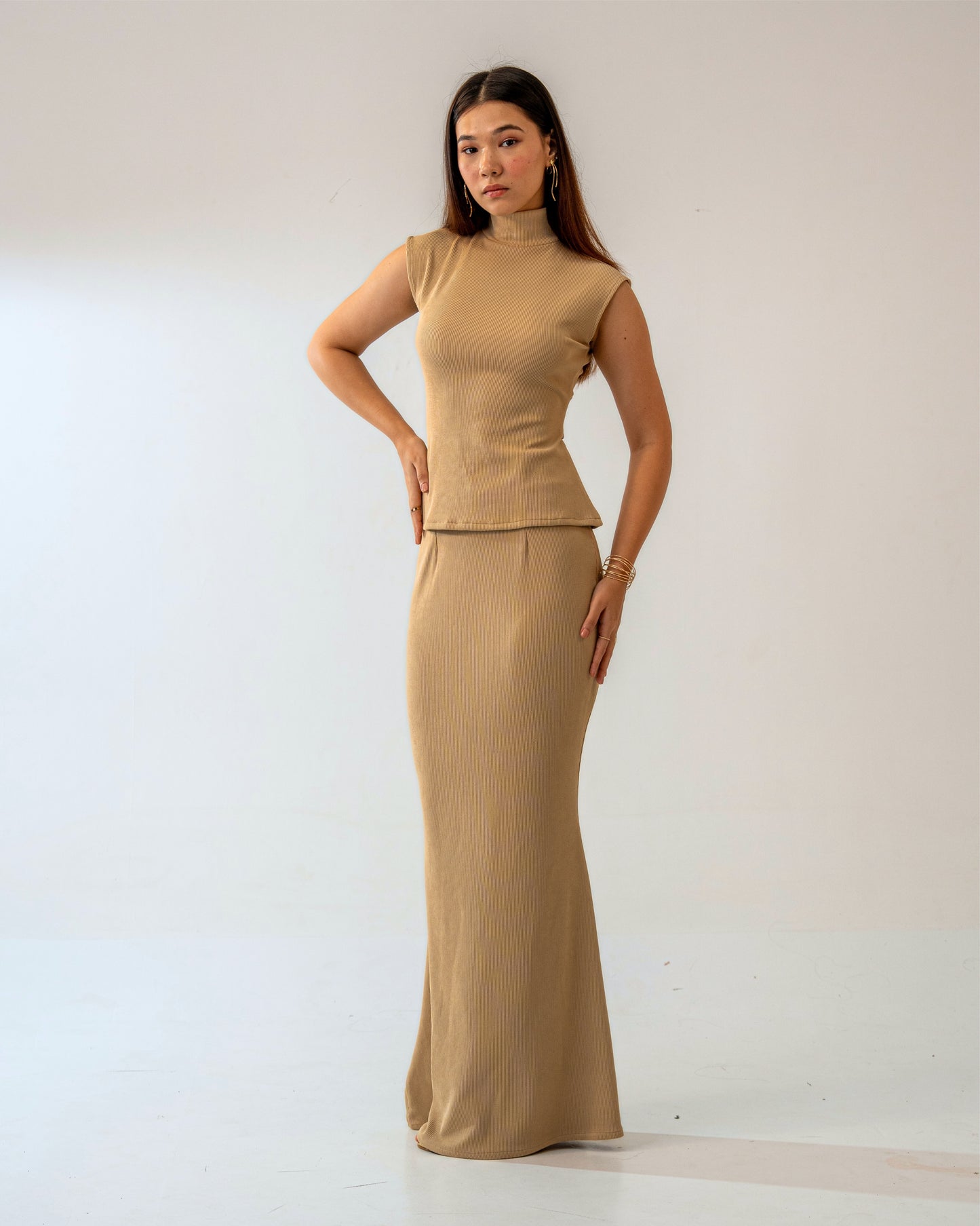 Sandstone Set – Sculpted High-Neck Ribbed Knit Top & Column Maxi Skirt Co-ord Set