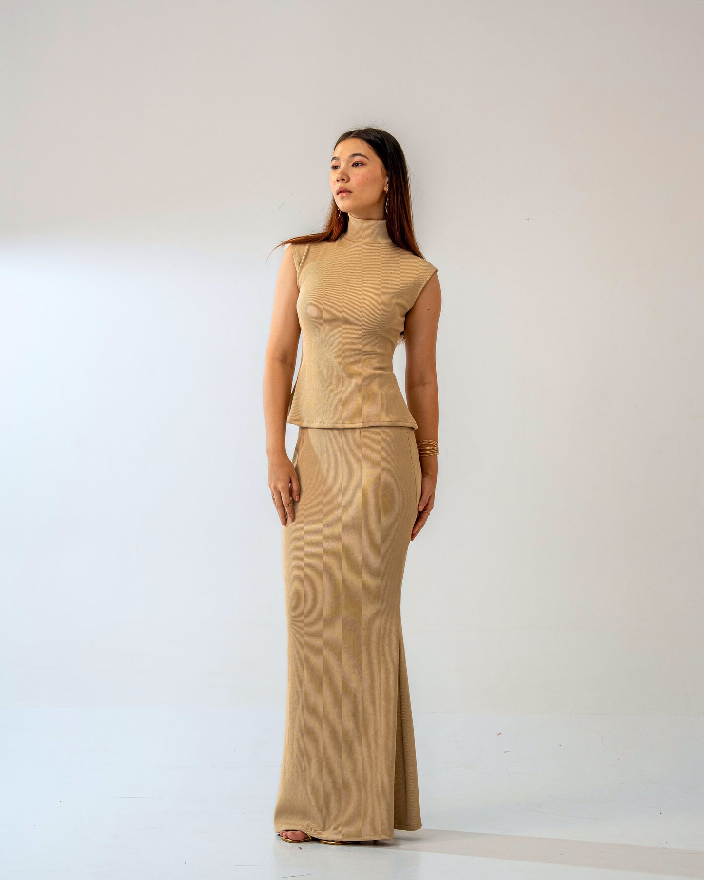 Sandstone Set – Sculpted High-Neck Ribbed Knit Top & Column Maxi Skirt Co-ord Set