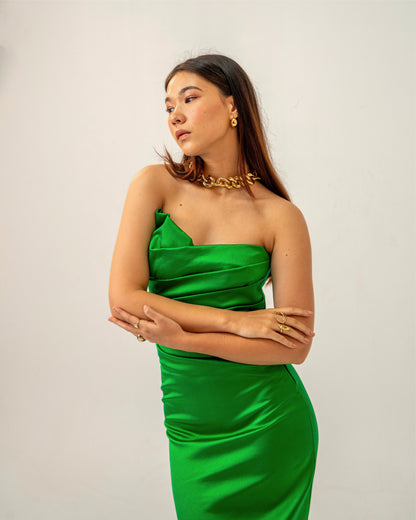 Emerald Hour Dress – Sculpted Emerald Green Satin Gown for Women