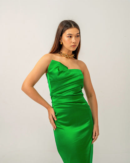Emerald Hour Dress – Sculpted Emerald Green Satin Gown for Women