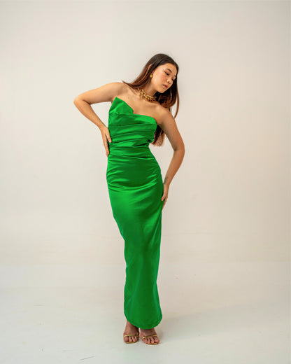 Emerald Hour Dress – Sculpted Emerald Green Satin Gown for Women